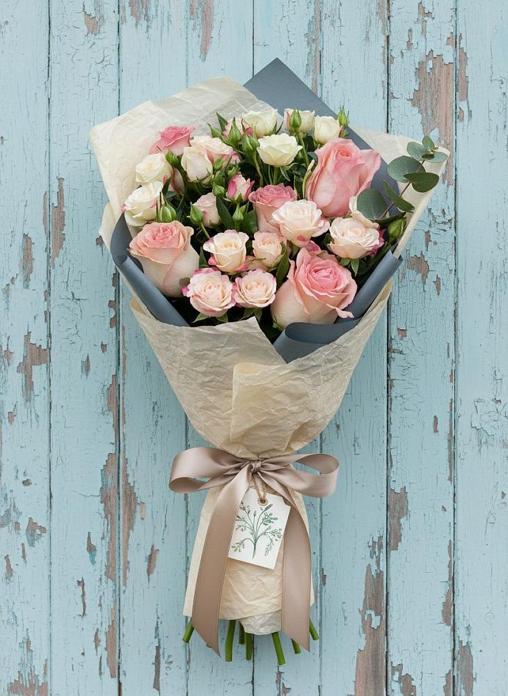 Букет цветов из: Розы в Чанах