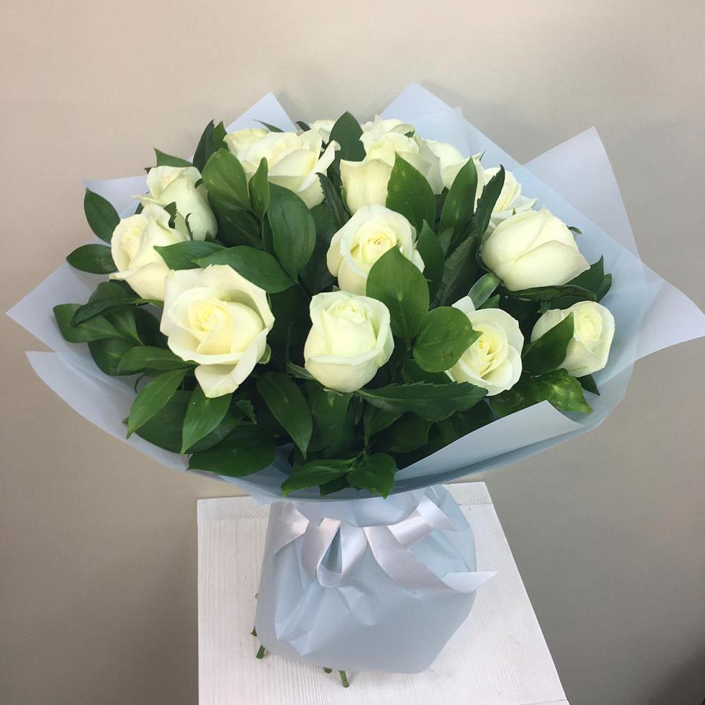 Букет 15 Белых роз Проуд в Чанах