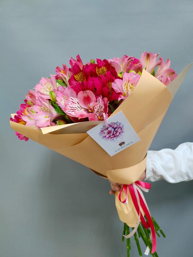 Букет цветов из: Альстромерии в Чанах