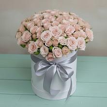 Цветочная композиция из Розы в шляпной коробке в Чанах