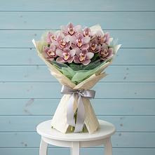 Букет цветов из:  Орхидеи и Розы в Чанах