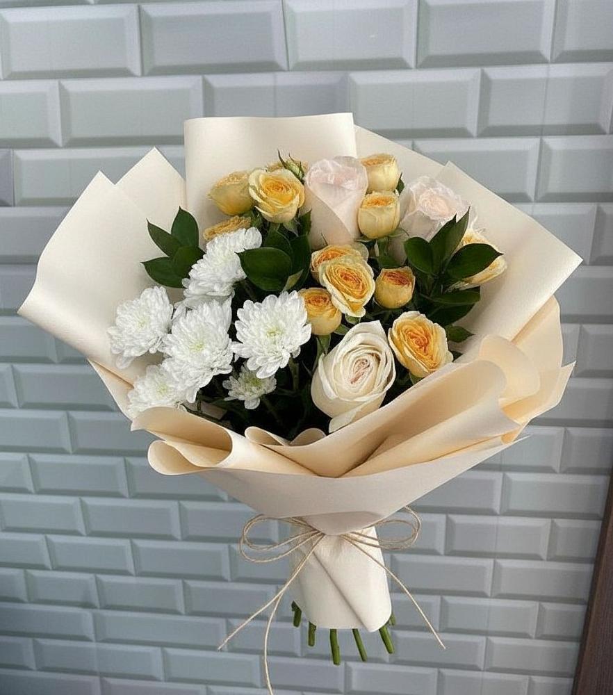 Букет цветов из: Розы и Хризантемы в Чанах