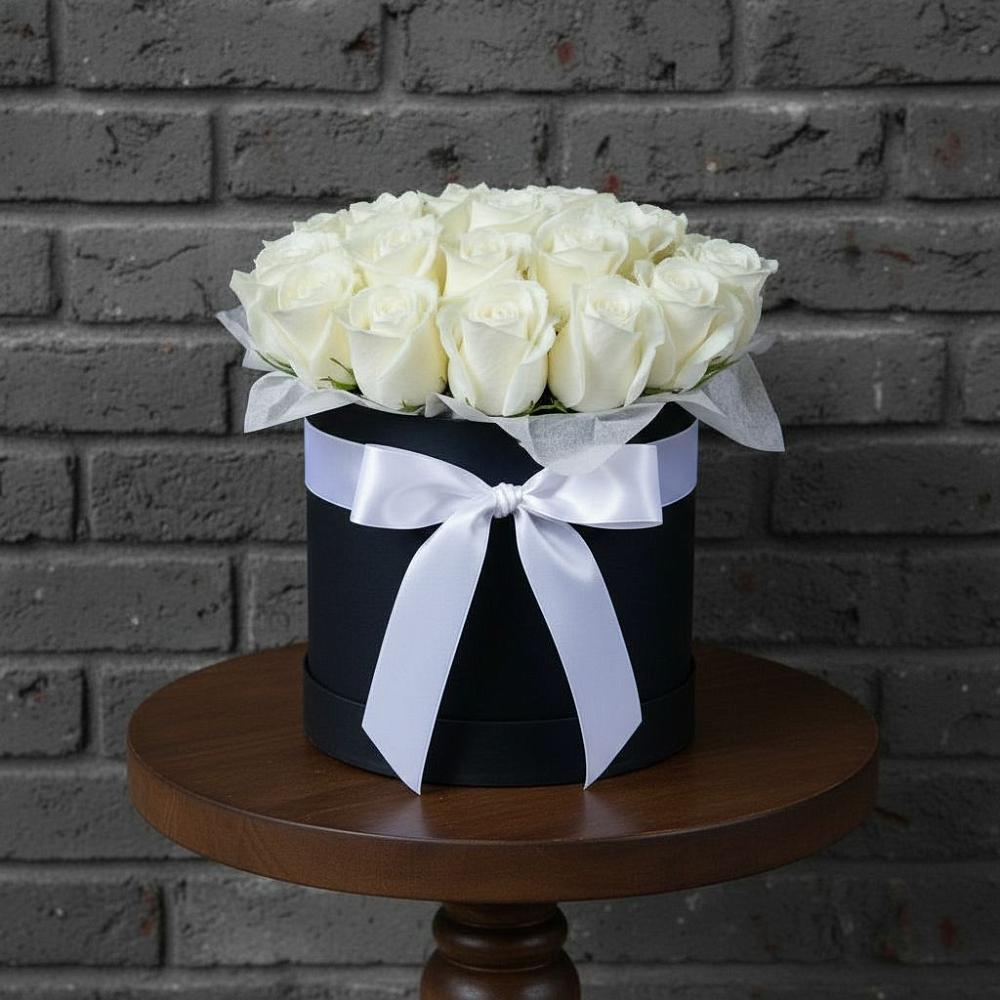 Цветочная композиция из Розы в шляпной коробке в Чанах