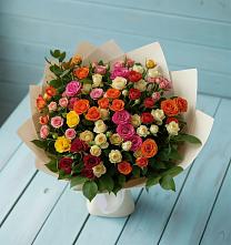 Букет Микс из разноцветных кустовых роз в Чанах