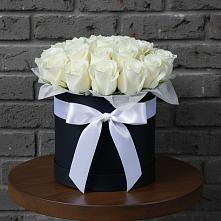 Цветочная композиция из Розы в шляпной коробке #REPLACE_PRED# Чанах